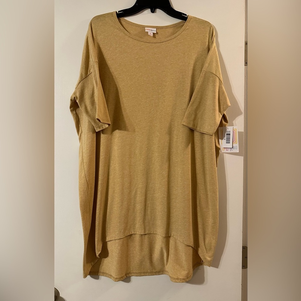 NWT Lularoe Irma tunic size M